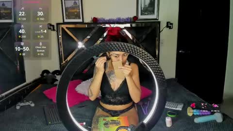 poyson_ivy1 online show from May 18, 11:55 pm