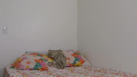 PAWG Pale Princess online show from November 17, 6:47 am