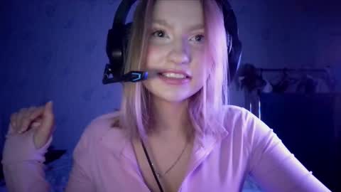 pr_in_cess_ online show from September 21, 8:18 pm