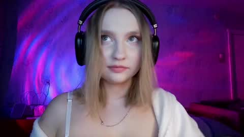 pr_in_cess_ online show from April 28, 9:08 pm