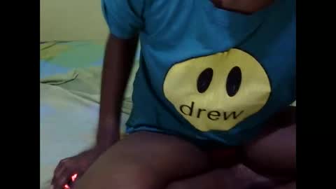 Snapshot of precious_nesh chatting on September 14, 7:17 am precious_nesh online show from September 14, 7:17 am