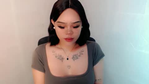 MAXXINE online show from November 14, 4:45 am