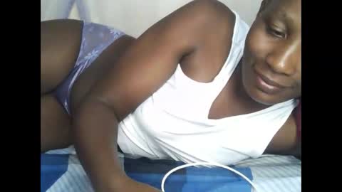 pretty_ass07 online show from May 6, 5:17 pm