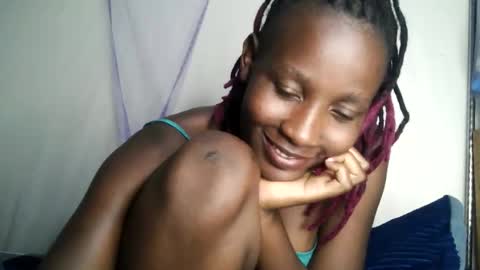 pretty_ass07 online show from May 7, 5:27 pm