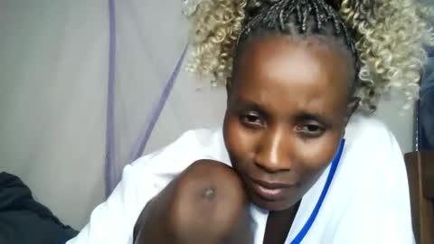 pretty_ass07 online show from May 21, 4:27 pm