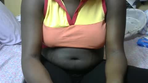 Snapshot of pretty_barbz chatting on October 7, 9:46 am pretty_barbz online show from October 7, 9:46 am