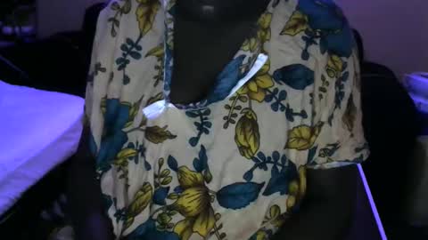 Snapshot of pretty_barbz chatting on September 11, 10:59 am pretty_barbz online show from September 11, 10:59 am