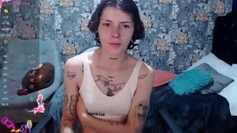 pretty_cristal22 online show from May 21, 12:14 pm