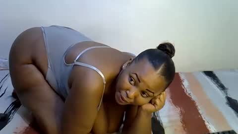 pretty_dey online show from December 21, 8:35 pm