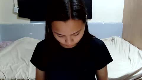 pretty_dharryhann online show from January 7, 1:09 am