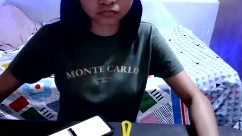 pretty_dharryhann online show from December 15, 2:39 am