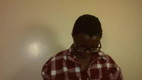 pretty_kemmy online show from October 2, 7:57 am