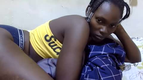 pretty_leila1 online show from May 7, 5:23 am