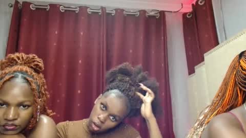 Pretty online show from April 4, 4:28 pm