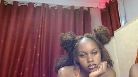 Pretty online show from March 28, 3:33 pm