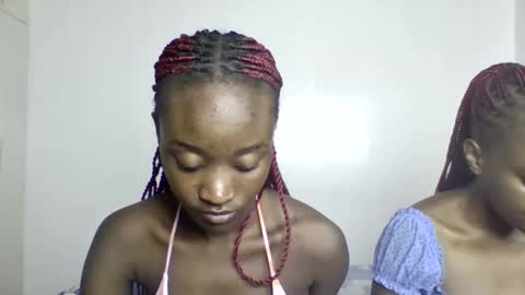 pretty luv1 online show from March 24, 9:58 am