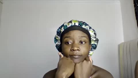 pretty luv1 online show from March 8, 8:13 pm