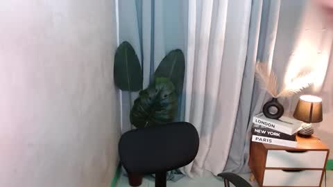 Lys online show from September 18, 9:08 am