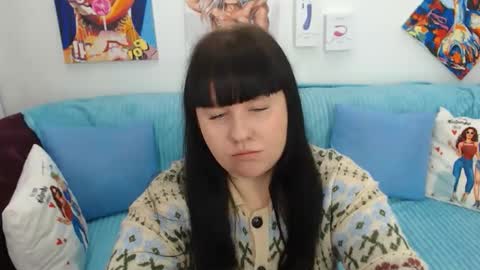pretty_malika online show from May 7, 7:01 am