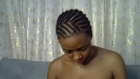 pretty_petite24 online show from March 25, 8:12 pm