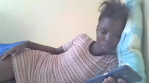 pretty_petite_ebony online show from January 10, 7:35 am