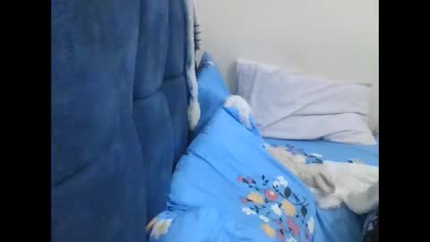 pretty_petite_ebony online show from May 19, 1:56 am