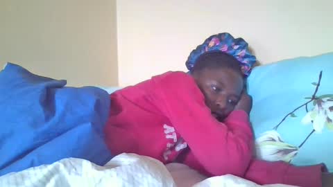 pretty_petite_ebony online show from December 23, 7:38 am
