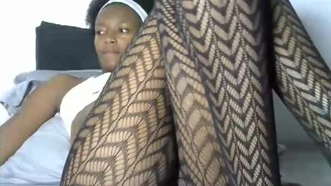 Pretty doll online show from February 13, 9:05 pm