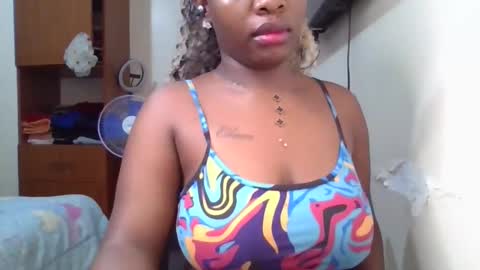 pretty_shila online show from May 19, 1:56 am