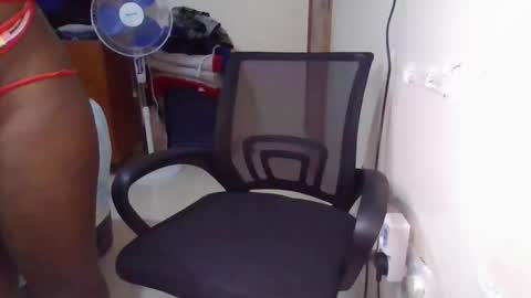 pretty_shila online show from May 9, 1:18 am