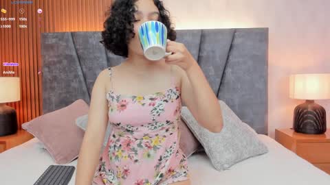 Daisy Flower online show from January 17, 1:36 am