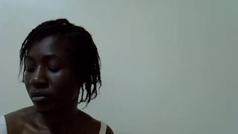 Twirl online show from February 8, 4:33 pm