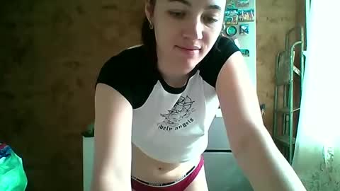 Bella online show from May 9, 4:36 am