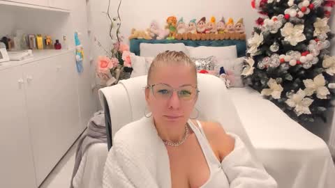 wilma online show from December 19, 7:33 am