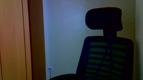 prettycandy0 online show from May 23, 6:17 pm