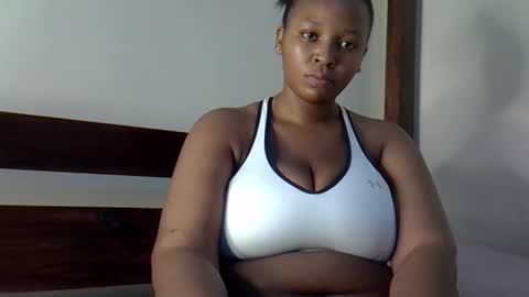 prettydey1 online show from May 17, 2:05 pm