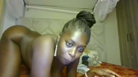 prettydulce online show from May 26, 3:50 am
