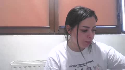 prettyjulliette online show from May 4, 4:22 pm