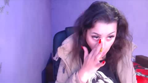 prettyjulliette online show from December 23, 11:04 am