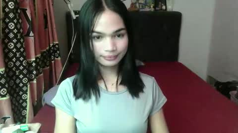prettykhelcy online show from May 22, 11:30 am