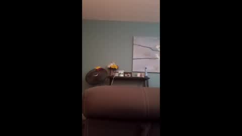 Mona Red online show from April 9, 8:25 pm