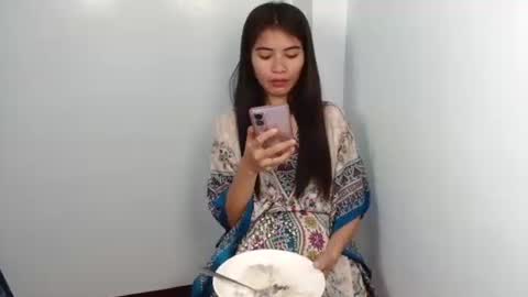 prettylittle_lady online show from May 19, 1:56 am