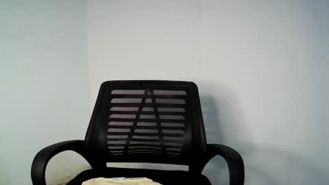 evelyn online show from May 4, 10:08 am
