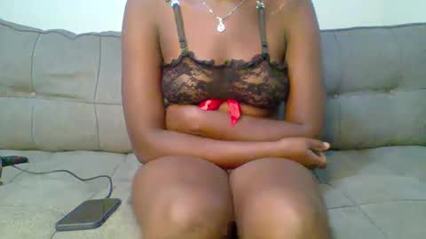 pretty queen online show from January 13, 10:35 pm