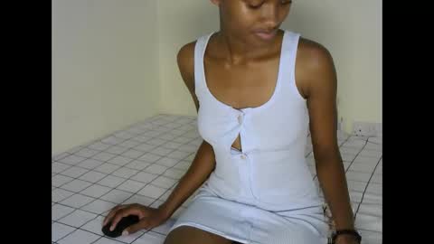 prettyquiny254 online show from September 27, 9:55 pm