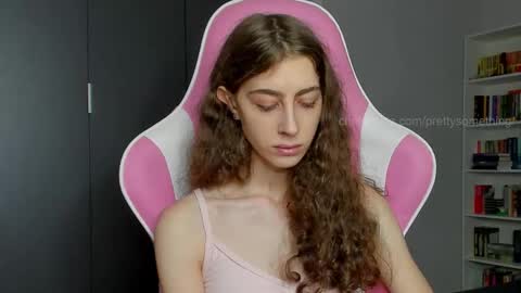 Snapshot of prettysomething chatting on September 16, 6:21 am Sophie next stream will be at Monday i will wait you guys online show from September 16, 6:21 am