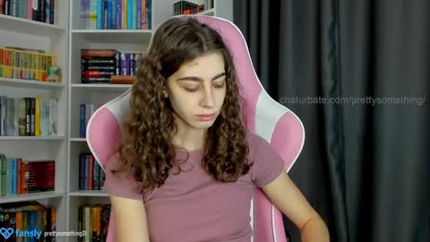 Snapshot of prettysomething chatting on December 9, 6:03 pm Sophie next stream will be at Monday i will wait you guys online show from December 9, 6:03 pm