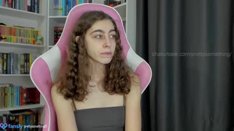 Snapshot of prettysomething chatting on December 4, 5:22 pm Sophie next stream will be at Monday i will wait you guys online show from December 4, 5:22 pm