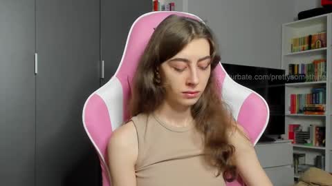 Sophie  next stream will be at Monday  i will wait you guys  online show from November 14, 7:08 am