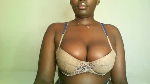 prettyvishy online show from April 6, 5:08 am